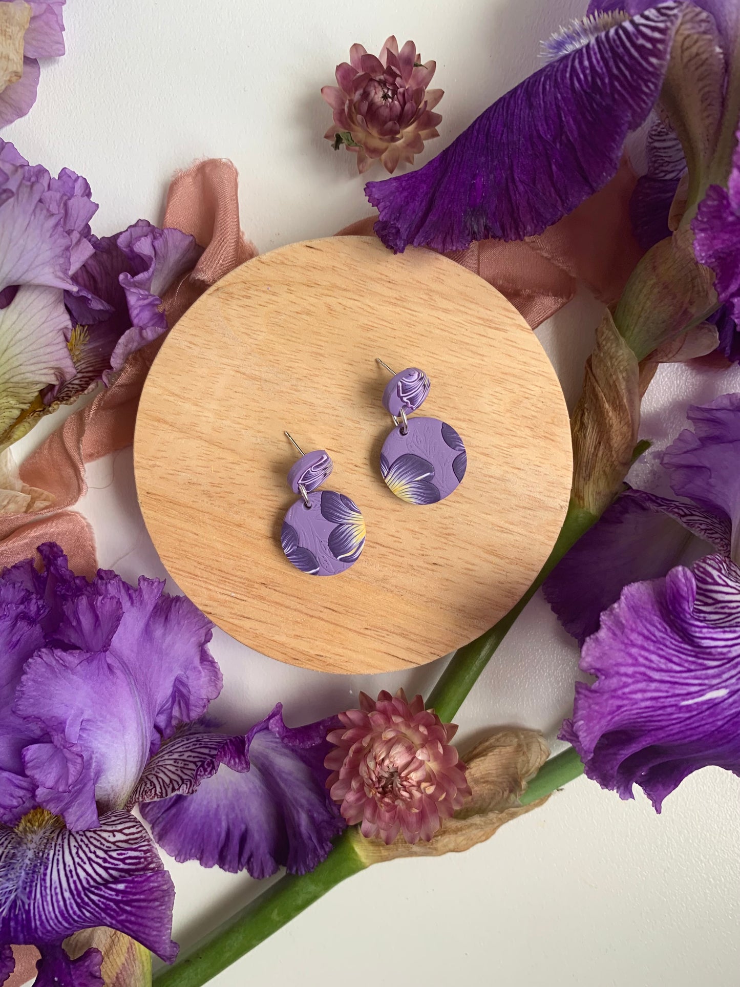 Earrings - pansy stud top