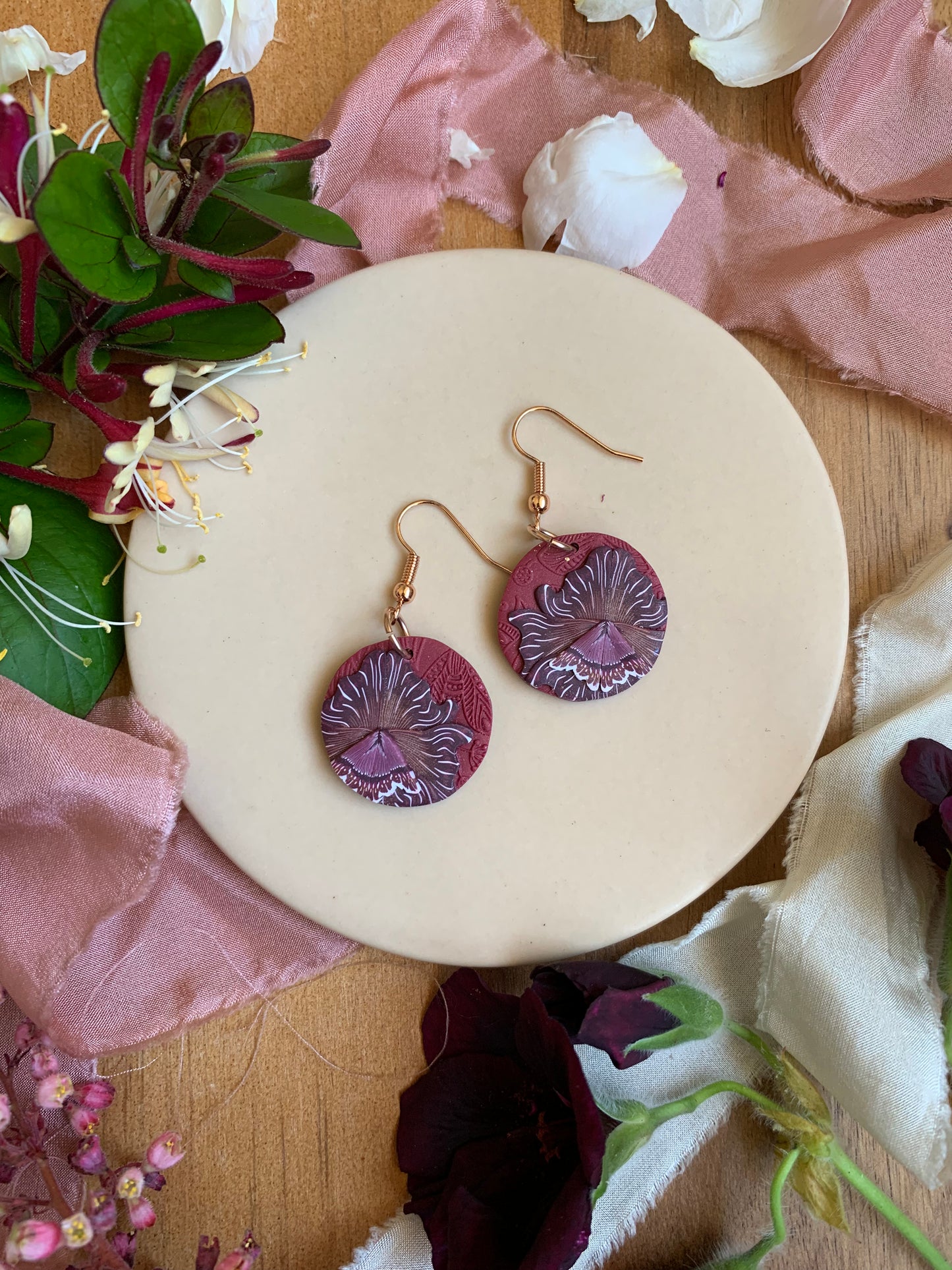 Earrings - berry round